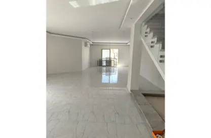 iVilla - 3 Bedrooms - 4 Bathrooms for rent in Mountain View Hyde Park - 5th Settlement Compounds - The 5th Settlement - New Cairo City - Cairo iVilla - 3 Bedrooms - 4 Bathrooms for rent in Mountain View Hyde Park - 5th Settlement Compounds - The 5th Settlement - New Cairo City - Cairo