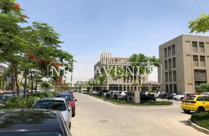 مساحات مكتبية - 2 غرف نوم - 2 حمامات للايجار في ديستريكت 5 - كمبوندات التجمع الخامس - التجمع الخامس - مدينة القاهرة الجديدة - القاهرة