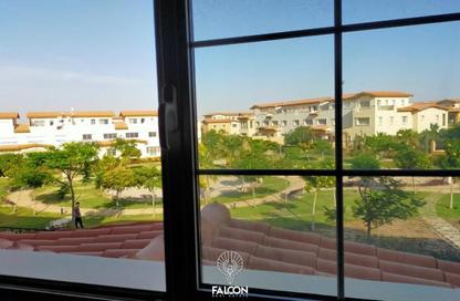 Apartment - 2 Bedrooms - 2 Bathrooms for sale in Mountain View iCity - 5th Settlement Compounds - The 5th Settlement - New Cairo City - Cairo