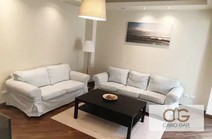 شقة - 3 غرف نوم - 3 حمامات للايجار في شارع محمد مظهر - الزمالك - القاهرة