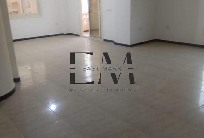 98829294 - Property Image 3