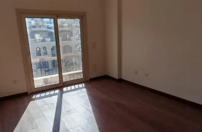 شقة - 2 غرف نوم - 2 حمامات للبيع في معادى فيو - كمبوندات الشروق - مدينة الشروق - القاهرة شقة - 2 غرف نوم - 2 حمامات للبيع في معادى فيو - كمبوندات الشروق - مدينة الشروق - القاهرة