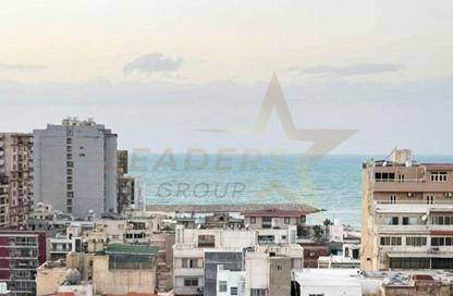 Apartment - 3 Bedrooms - 2 Bathrooms for rent in Zezenia - Hay Sharq - Alexandria