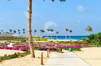 شاليه - 3 غرف نوم - 3 حمامات للبيع في دايركشن وايت - راس الحكمة - الساحل الشمالي