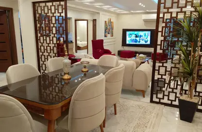 Apartment - 2 Bedrooms - 2 Bathrooms for rent in Al Mesaha St. - Dokki - Giza