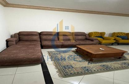 Apartment - 3 Bedrooms - 3 Bathrooms for sale in Street 200 - Degla - Hay El Maadi - Cairo