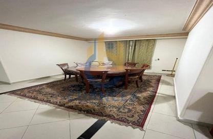 Apartment - 3 Bedrooms - 3 Bathrooms for sale in Street 200 - Degla - Hay El Maadi - Cairo