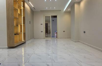 Apartment - 3 Bedrooms - 2 Bathrooms for sale in Gate 3 - Menkaure - Hadayek El Ahram - Giza
