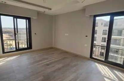 Apartment - 3 Bedrooms - 3 Bathrooms for rent in Village West - Sheikh Zayed Compounds - Sheikh Zayed City - Giza