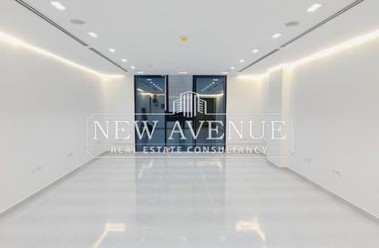 Office Space - 2 Bedrooms - 1 Bathroom for rent in Hyde Park Business District Mall - South Teseen St. - The 5th Settlement - New Cairo City - Cairo
