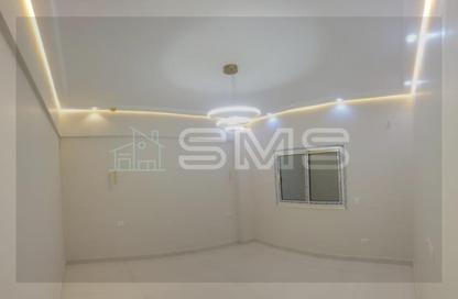 Apartment - 3 Bedrooms - 2 Bathrooms for rent in North Lotus - El Lotus - New Cairo City - Cairo