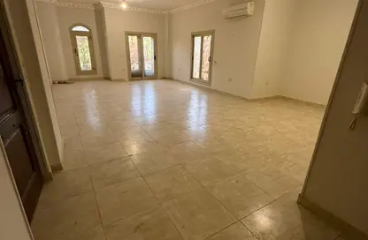 Apartment - 3 Bedrooms - 2 Bathrooms for rent in Area B - Ganoob El Acadimia - New Cairo City - Cairo