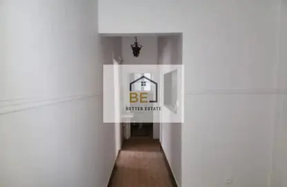 شقة - 4 غرف نوم - 2 حمامات للايجار في شارع الدكتور محمد حجاب - ميدان الحجاز - النزهة - القاهرة