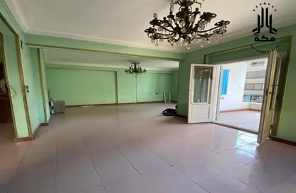 Apartment - 2 Bedrooms - 2 Bathrooms for sale in Salah Salem St. - Roxy - Heliopolis - Masr El Gedida - Cairo