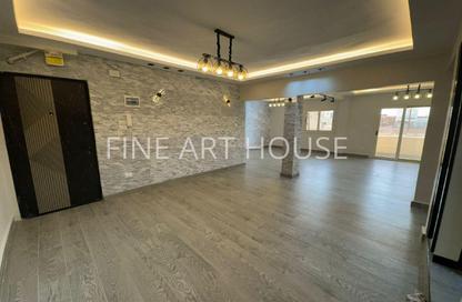 Apartment - 3 Bedrooms - 2 Bathrooms for rent in Street 206 - Degla - Hay El Maadi - Cairo