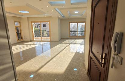 Apartment - 3 Bedrooms - 2 Bathrooms for rent in Ganoob El Acadimia - New Cairo City - Cairo