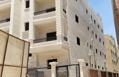 Apartment - 3 Bedrooms - 2 Bathrooms for sale in Al Nawadi St - Hadayek October - 6 October City - Giza