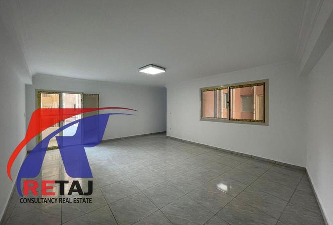 81844309 - Property Main Image