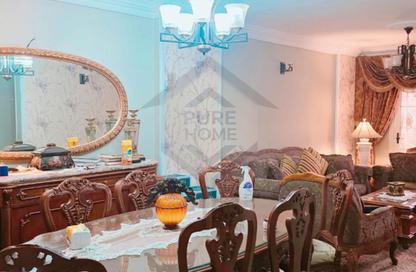 Apartment - 3 Bedrooms - 1 Bathroom for sale in Moharam Bek St. - Moharam Bek - Hay Wasat - Alexandria