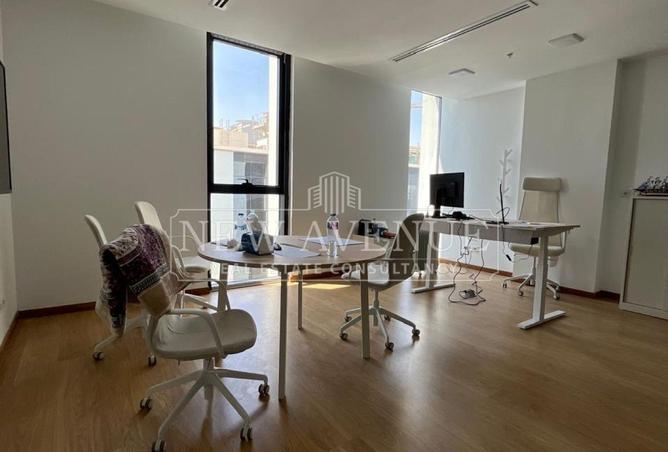 97727098 - Property Main Image
