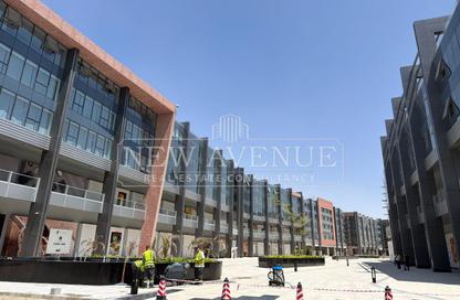 Retail - Studio - 1 Bathroom for rent in Three Sixty - 5th Settlement Compounds - The 5th Settlement - New Cairo City - Cairo