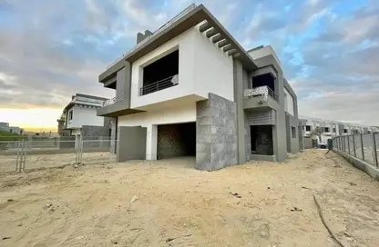 Villa - 4 Bedrooms - 4 Bathrooms for sale in The Crown - Cairo Alexandria Desert Road - 6 October City - Giza