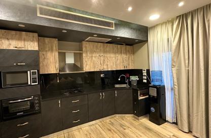 سطح - 1 حمام للايجار في ذا كورت ياردز - كمبوندات الشيخ زايد - الشيخ زايد - الجيزة