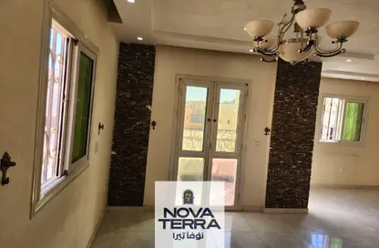 Apartment - 3 Bedrooms - 2 Bathrooms for sale in 11th District - Sheikh Zayed City - Giza