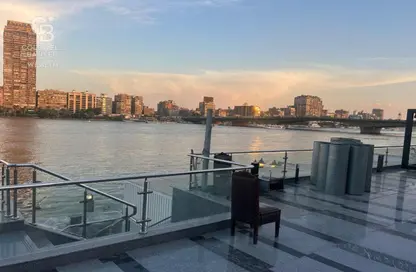 مطعم - استوديو - 4 حمامات للبيع في حى الزمالك - طريق الواحات - مدينة 6 أكتوبر - الجيزة