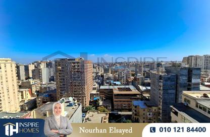 Apartment - 3 Bedrooms - 1 Bathroom for sale in Bolkly - Hay Sharq - Alexandria