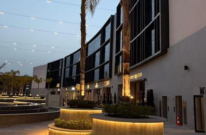 Office Space - Studio - 2 Bathrooms for rent in Lake View Residence - 5th Settlement Compounds - The 5th Settlement - New Cairo City - Cairo