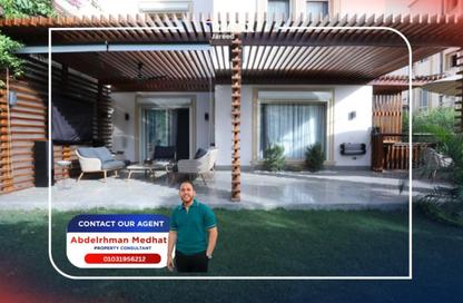 Villa - 4 Bedrooms - 5 Bathrooms for sale in Greens - 6th District - Sheikh Zayed City - Giza