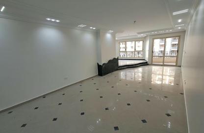Apartment - 3 Bedrooms - 3 Bathrooms for sale in Mostafa Kamel St. - Smouha - Hay Sharq - Alexandria