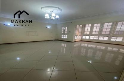 Office Space - 2 Bedrooms - 1 Bathroom for rent in Salah Salem St. - Roxy - Heliopolis - Masr El Gedida - Cairo