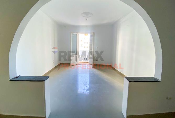 100646050 - Property Image 3