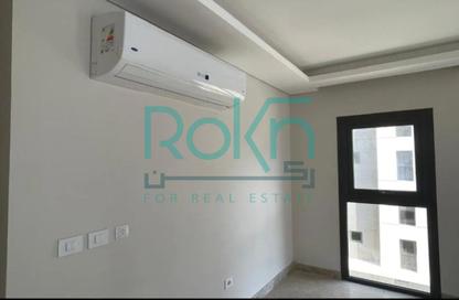 Apartment - 1 - 1 for sale in Zed West - Sheikh Zayed Compounds - Sheikh Zayed City - Giza
