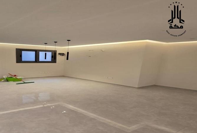 8489114 - Property Main Image