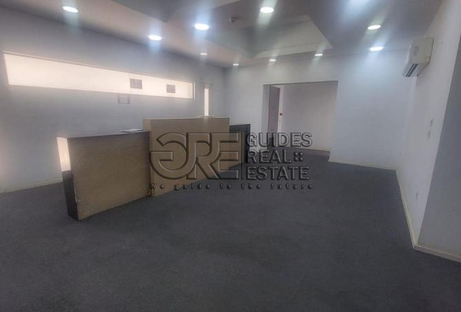 102076431 - Property Image 3