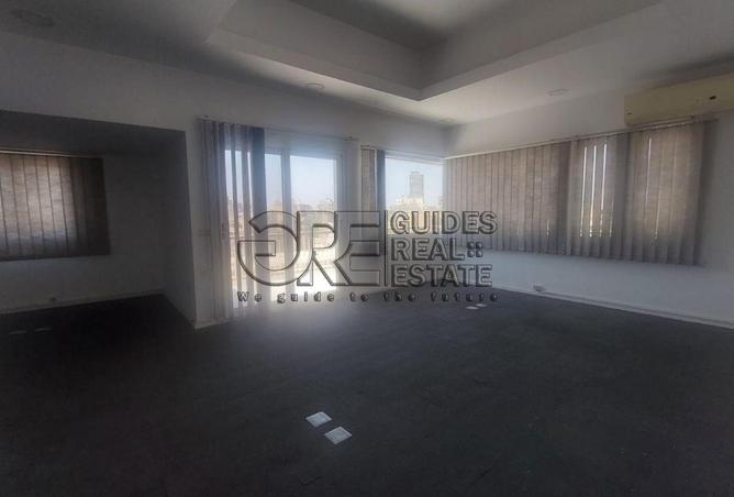 102076431 - Property Image 2