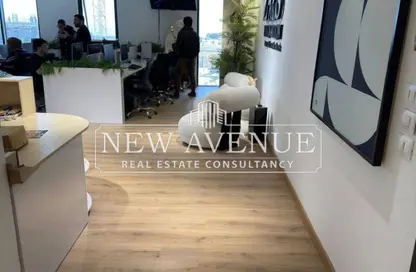 Office Space - Studio - 1 Bathroom for rent in Hyde Park Business District Mall - South Teseen St. - The 5th Settlement - New Cairo City - Cairo