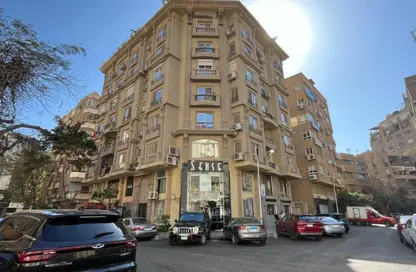Apartment - 4 Bedrooms - 5 Bathrooms for sale in Abdel Moneim Riad St. - Mohandessin - Giza