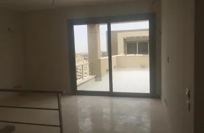 (بنتهاوس  (روف - 3 غرف نوم - 3 حمامات للايجار في فيلدج جيت - المستثمرين الجنوبية - مدينة القاهرة الجديدة - القاهرة