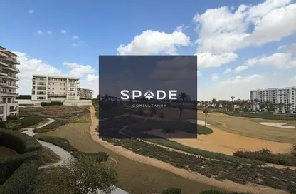 Apartment - 3 Bedrooms - 3 Bathrooms for sale in The Fourteen Golf Residences - Uptown Cairo - Mokattam - Cairo