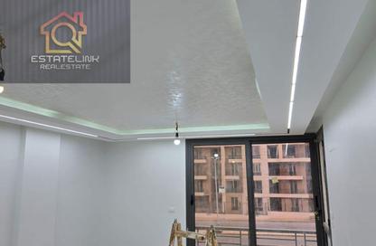 Apartment - 2 Bedrooms - 2 Bathrooms for rent in Tag Sultan - Ring Road - Cairo