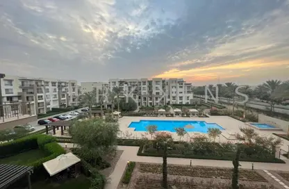 دوبلكس - 3 غرف نوم - 3 حمامات للبيع في سيراس - اب تاون كايرو - المقطم - القاهرة