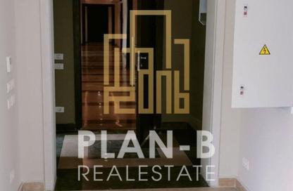 Apartment - Studio - 2 Bathrooms for sale in New Giza - Cairo Alexandria Desert Road - 6 October City - Giza