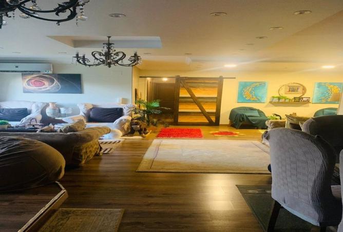 8417921 - Property Image 2