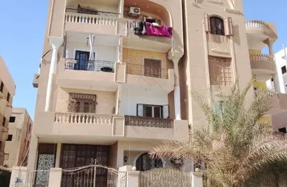 Apartment - 3 Bedrooms - 2 Bathrooms for sale in 4th Neighborhood - 4th Area - Shorouk City - Cairo
