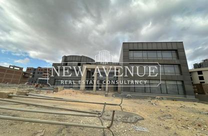 Whole Building - Studio - 6 Bathrooms for sale in Bank Center Street - South Teseen St. - The 5th Settlement - New Cairo City - Cairo
