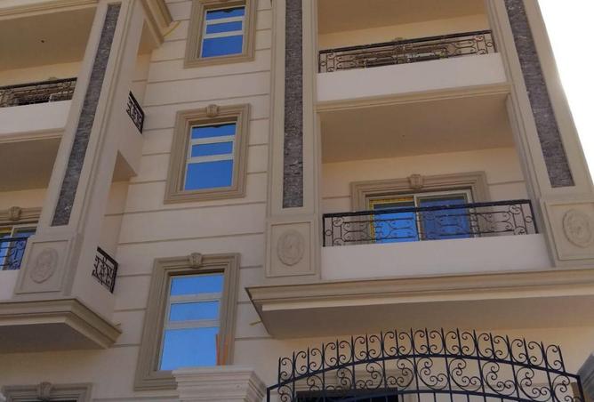 8710120 - Property Image 3